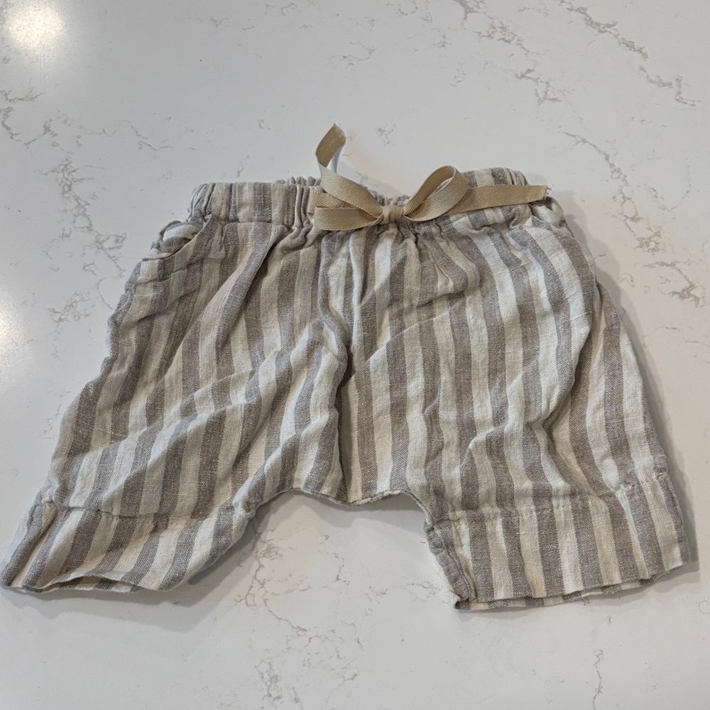 Fin & Vince linen grey and ivory striped shorts